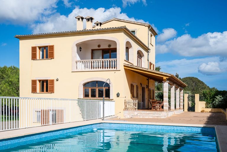 WhatsApp Image 2025-11-08 at 19.36.48 (3)